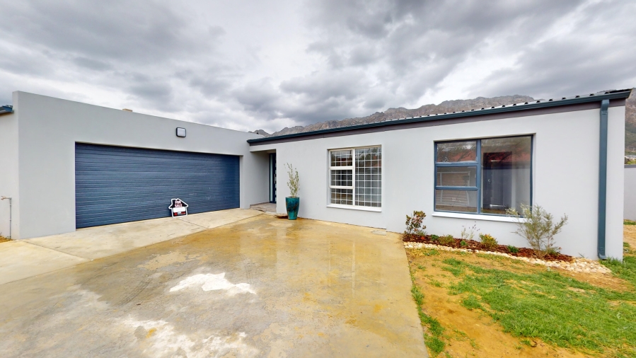 4 Bedroom Property for Sale in Admirals Park Western Cape